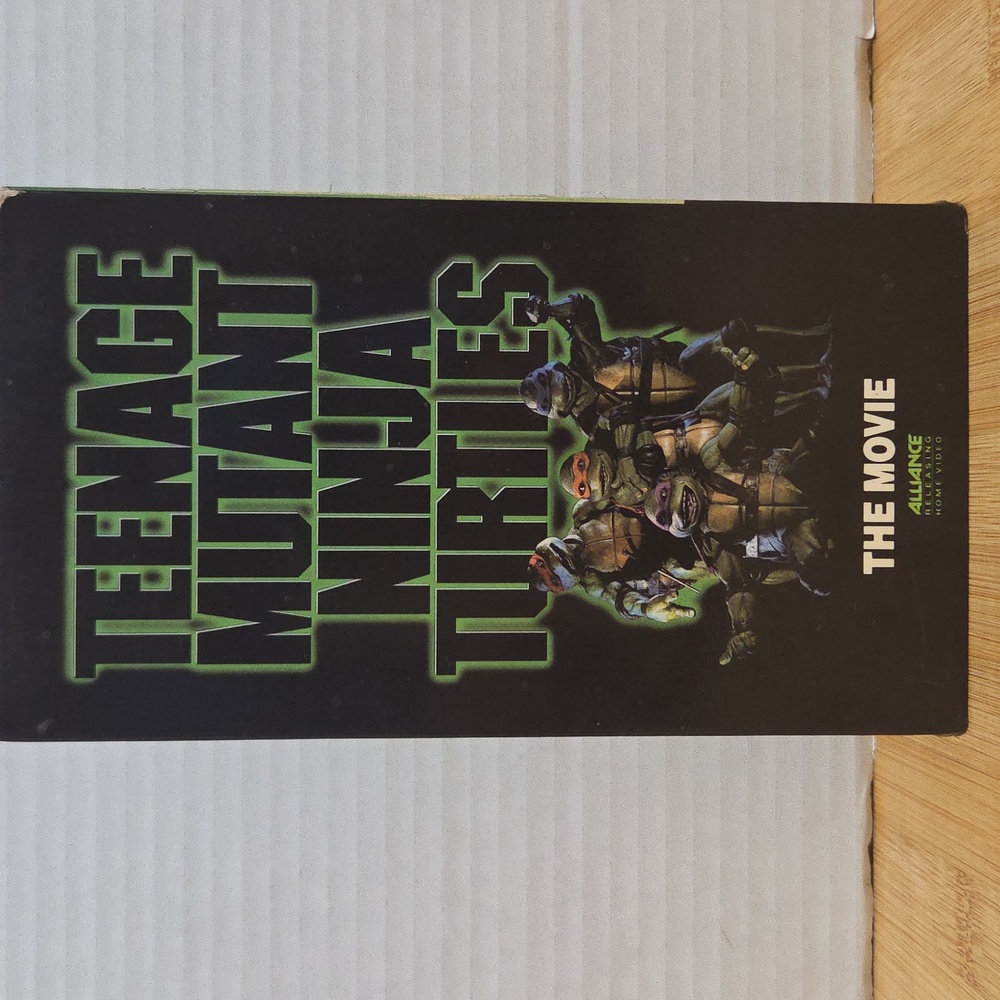 Teenage Mutant Ninja Turtles: The Movie - Black Edition Vhs